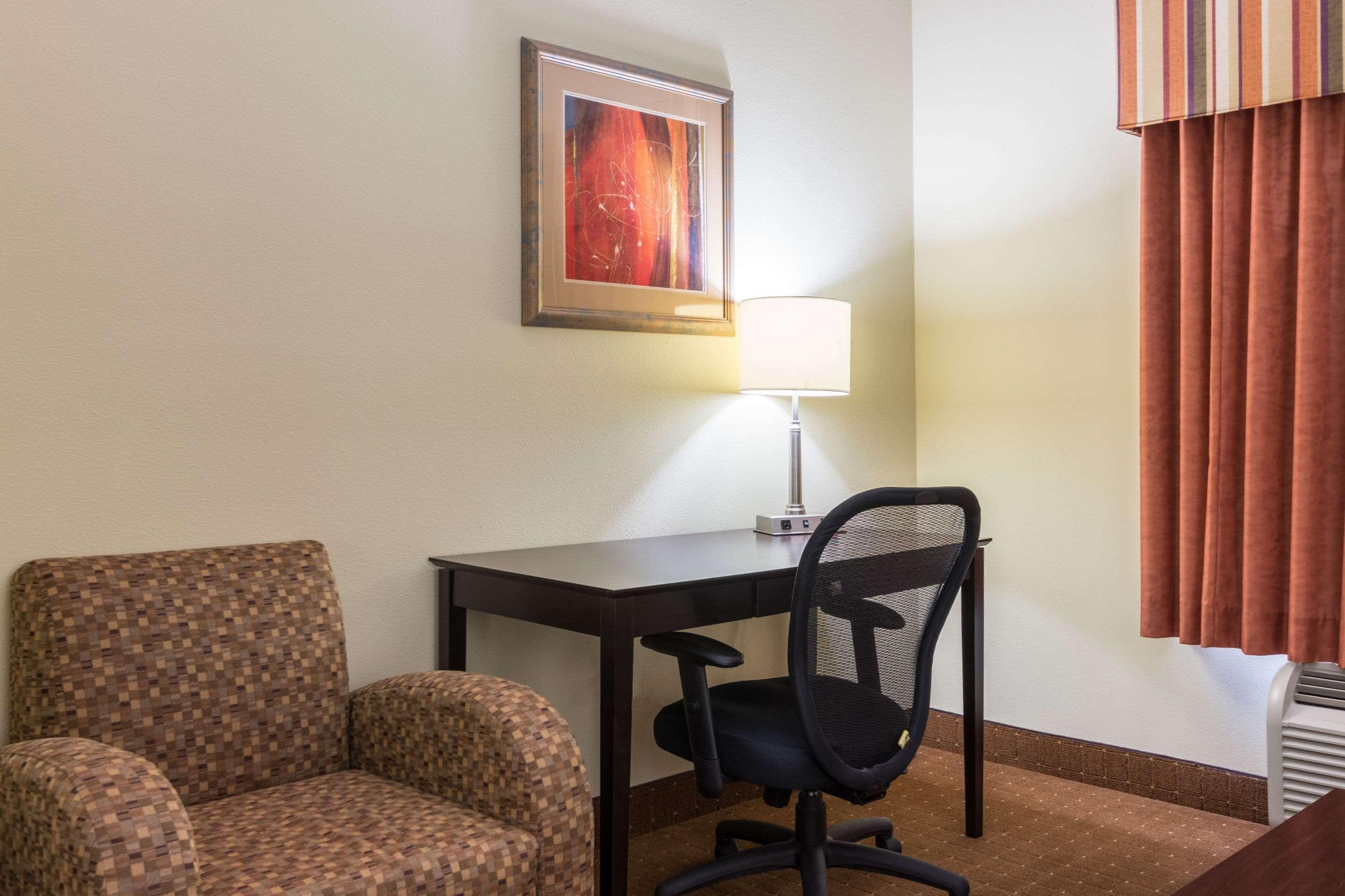 Comfort Inn & Suites Scott-West Lafayette Buitenkant foto